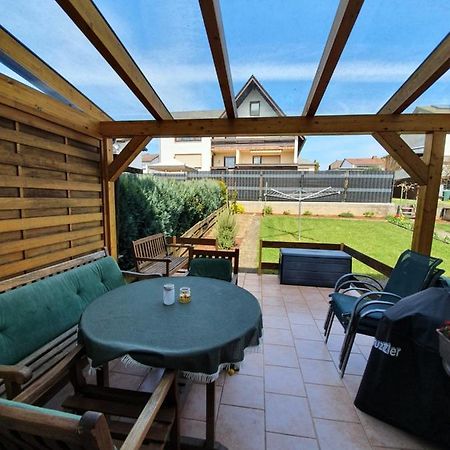 Ferienwohnung Woelbert Altendiez Bagian luar foto