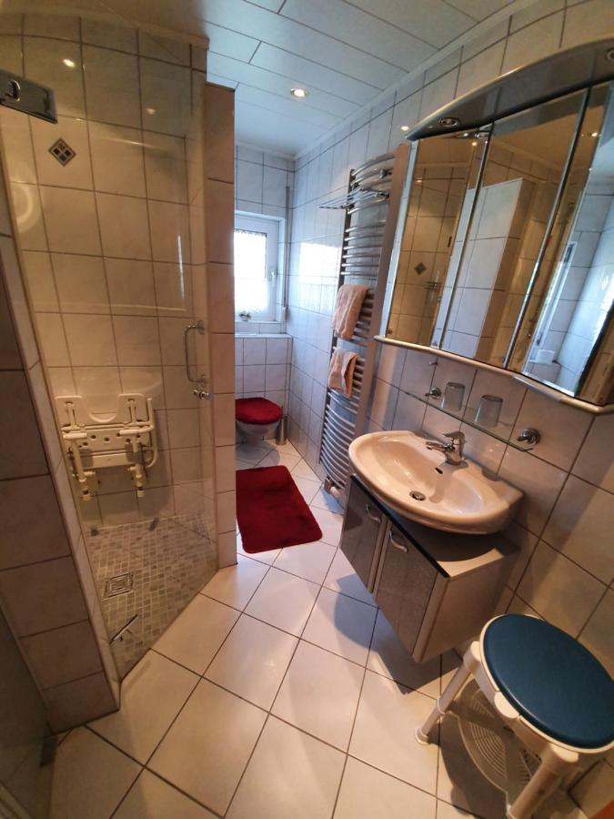 Ferienwohnung Woelbert Altendiez Bagian luar foto