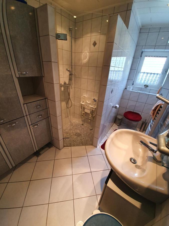 Ferienwohnung Woelbert Altendiez Bagian luar foto