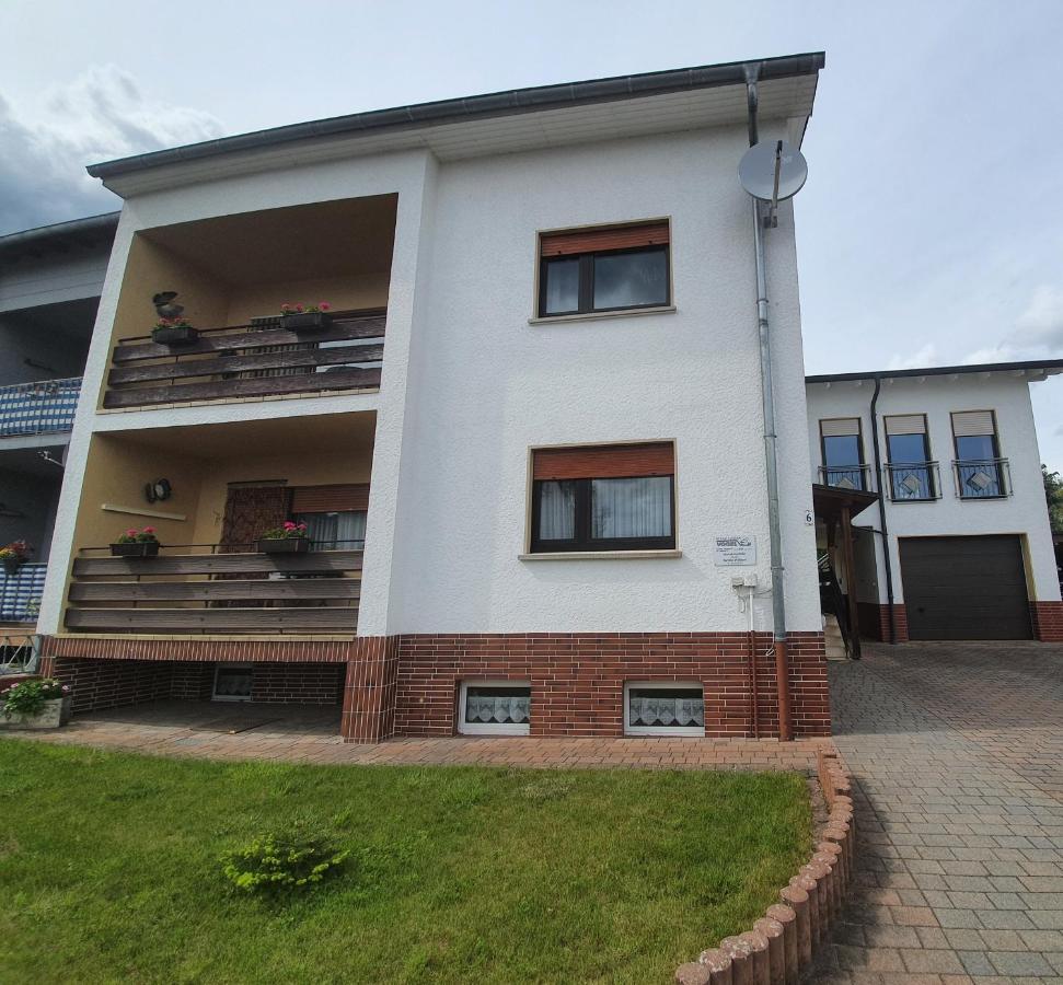 Ferienwohnung Woelbert Altendiez Bagian luar foto