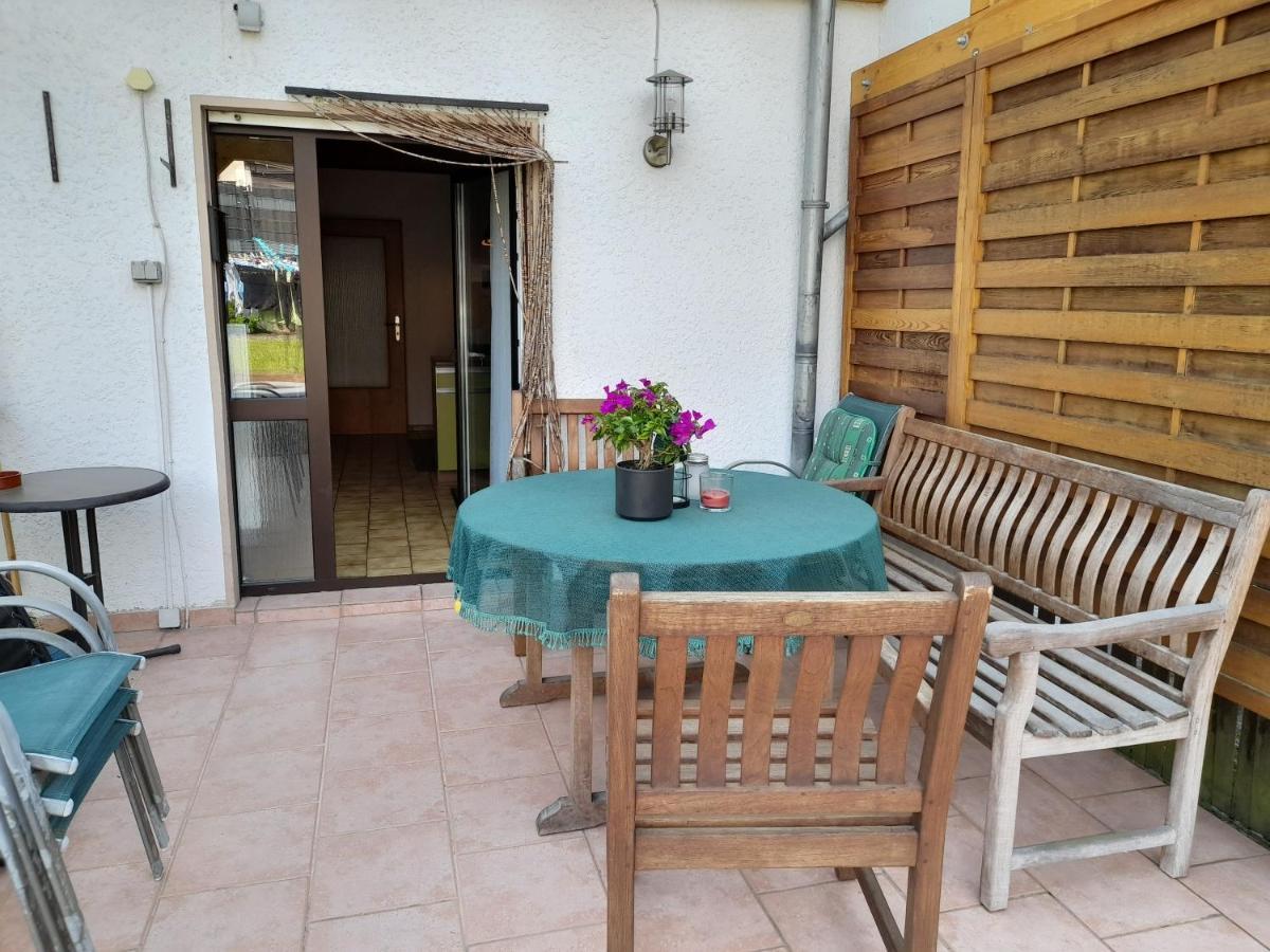 Ferienwohnung Woelbert Altendiez Bagian luar foto