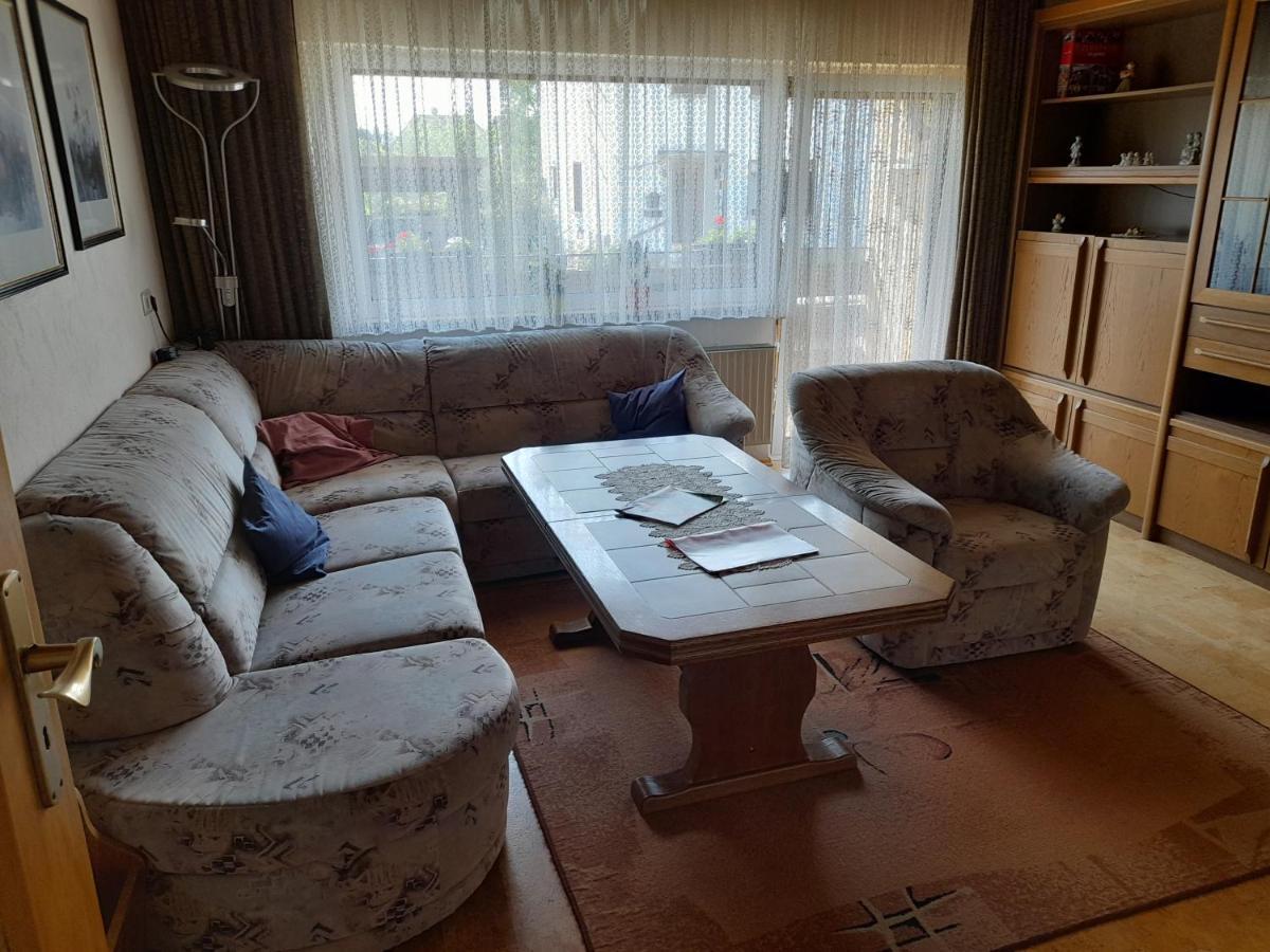 Ferienwohnung Woelbert Altendiez Bagian luar foto