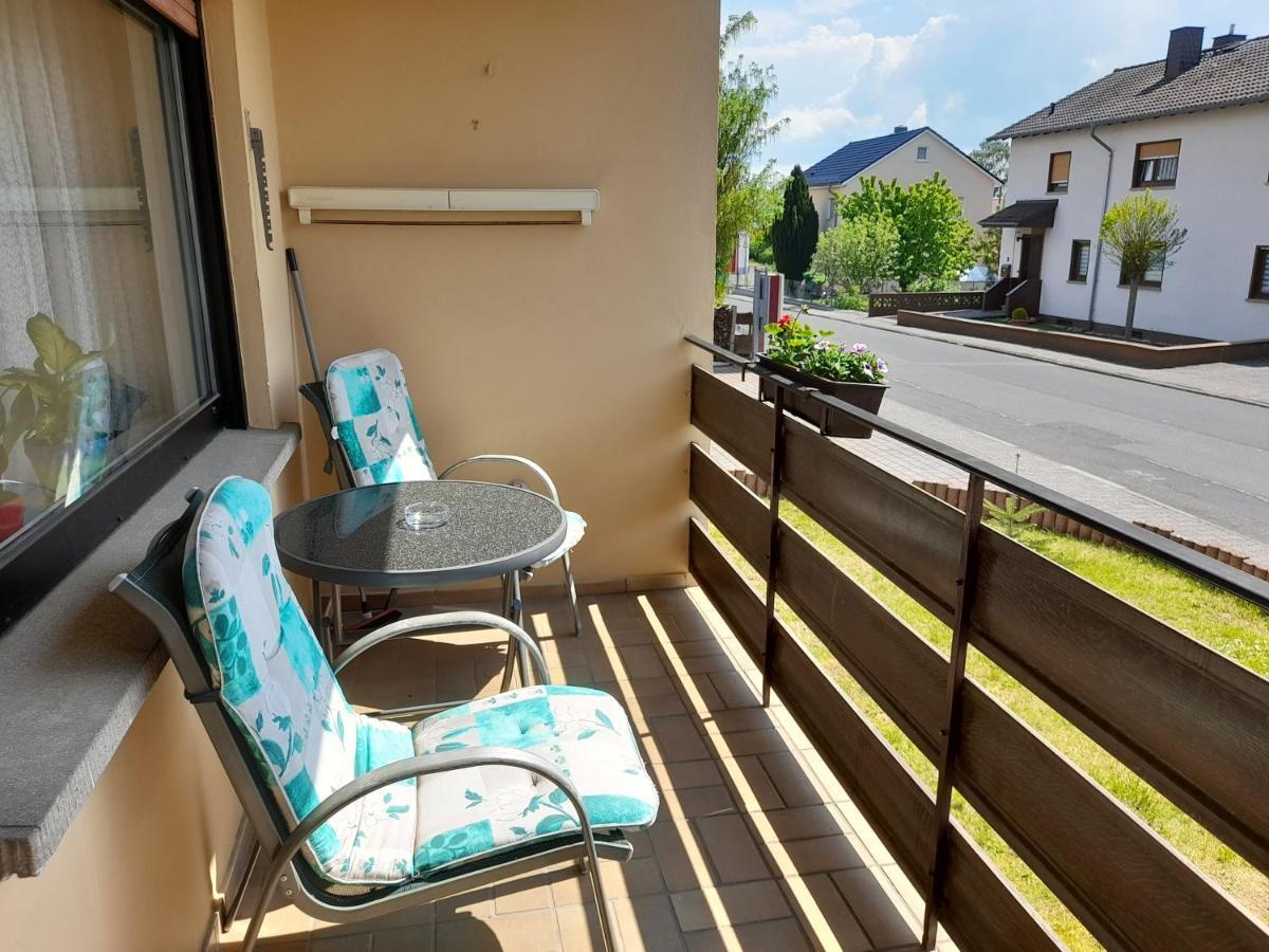 Ferienwohnung Woelbert Altendiez Bagian luar foto